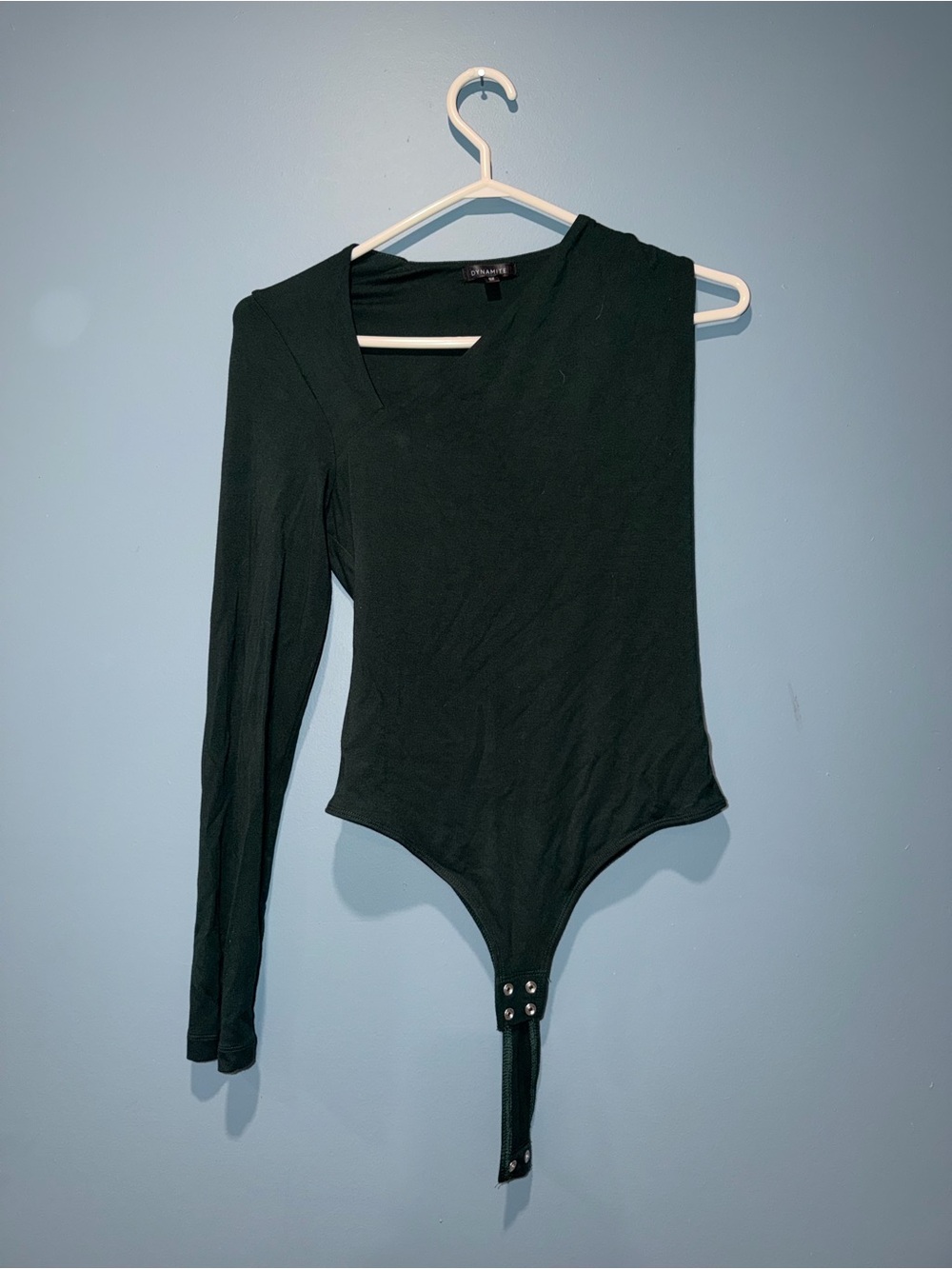 Dynamite One-Shoulder Long-Sleeve Bodysuit in Deep Green